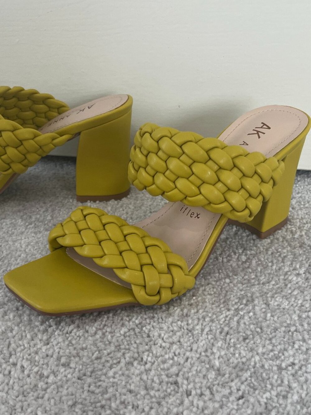 AK Anne Klein May Braided Block Heel Slide Sandal Chartreuse Size 7.5